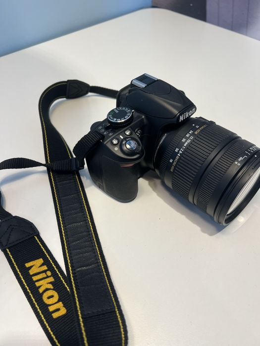Aparat Nikon D 3100