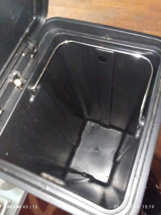 Balde cozinha em bom estado