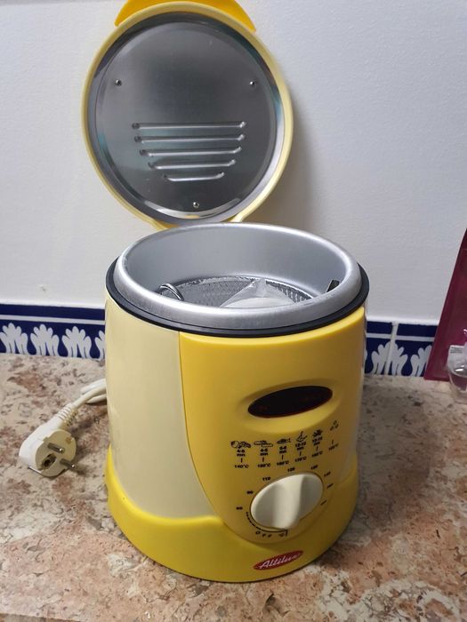 Mini Fritadeira Elétrica