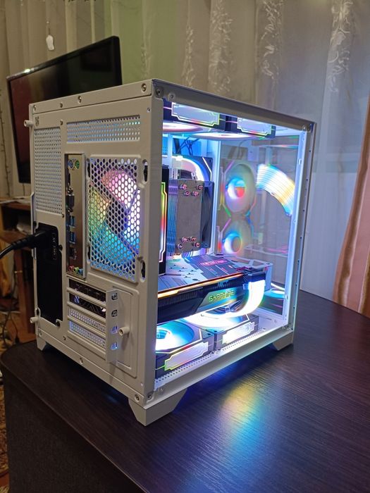 RX 5700 XT 8 Gb/ Ryzen 5 2600X/ RAM 16 Gb DDR4/ SSD 120 Gb