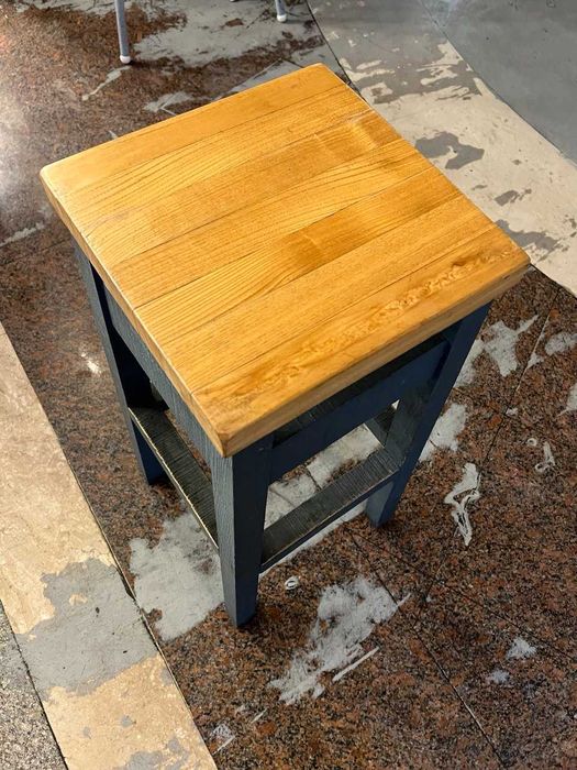 барний стілець дерев'яний недорого