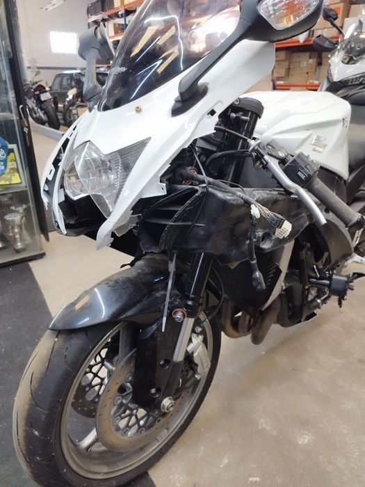 Gsxr 600 35 kw acidentada