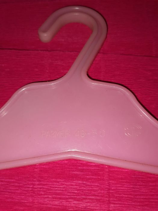 Вішалки для одягу міцні, тремпелі дерев'яні металічні