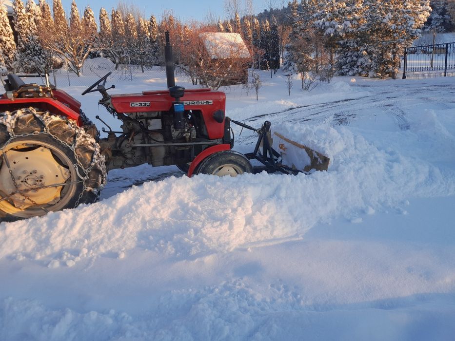 Traktor Ursus C -335