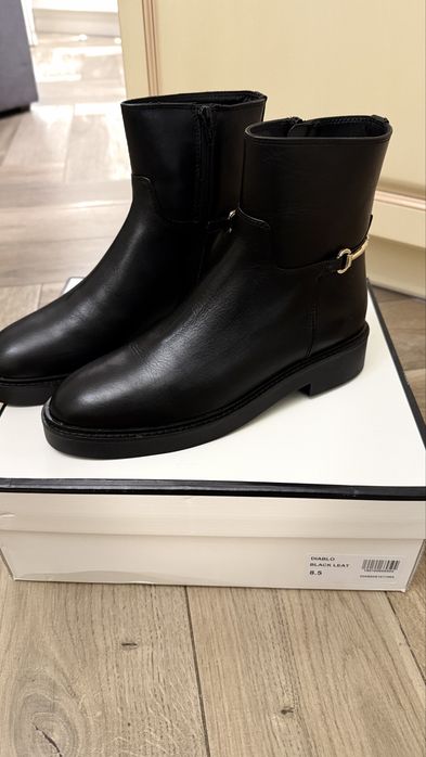 Steve Madden черевики жіночі 8.5