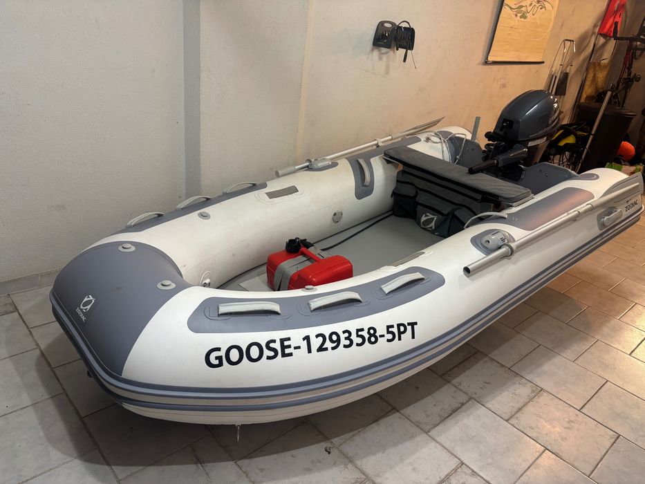 Zodiac Cadet Aero 310 com 8HP Yamaha + Reboque