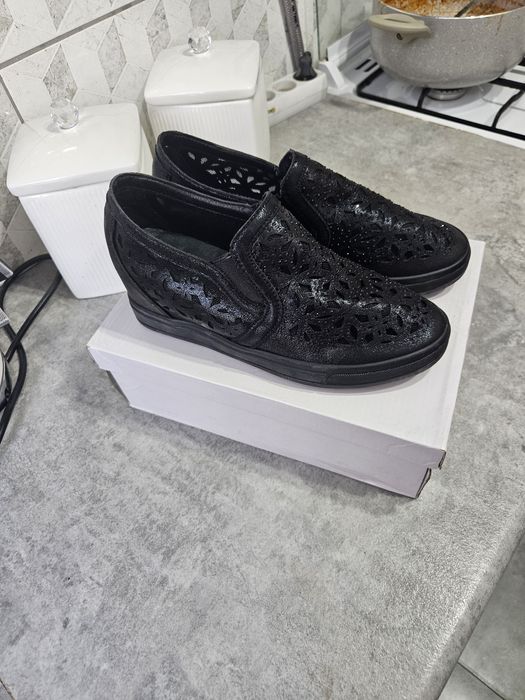 Buty jezzi rozmiar 40 stan idealny