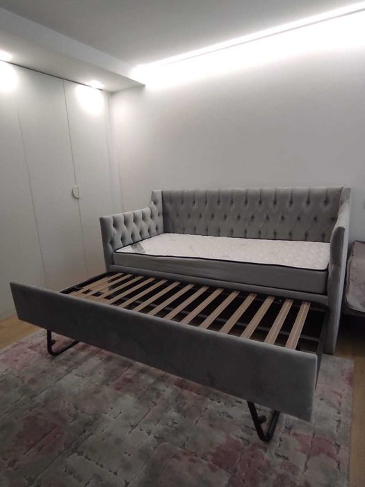 Cama de solteiro com gavetão, estofada a veludo + 1 Colchão