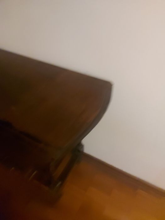 Mesa holandesa bom estado