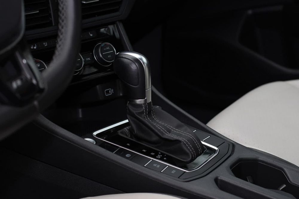 Оренда авто. Прокат VW JETTA