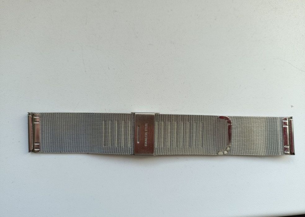Metalowy pasek do zegarka