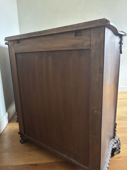 Conjunto mesinhas + comoda