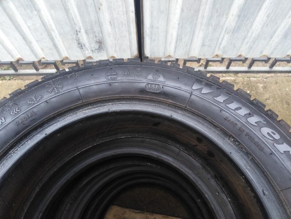 Продам гуму на 16 Ціна2000 за все.