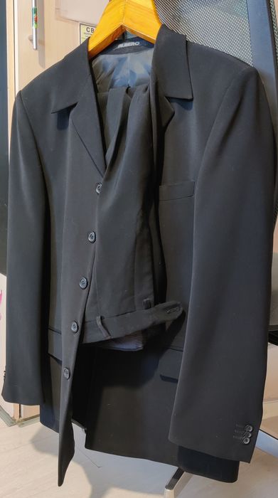 Костюм мужской брючный черный классика Albero Milano