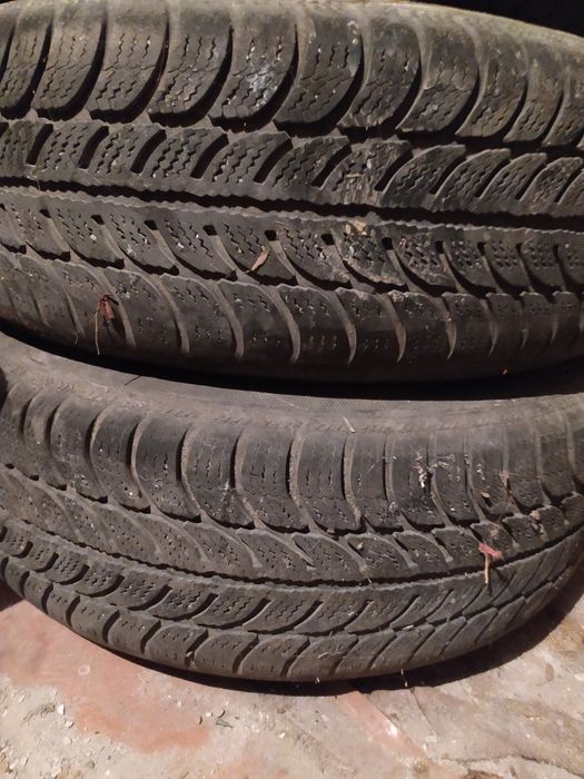 Продам шины с дисками R15 1100 за штуку