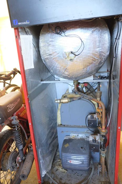 Caldeira a gasóleo marca Lamborghini