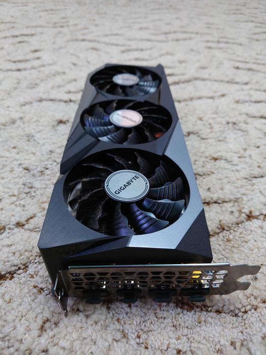 Gigabyte RX6800XT GAMING OC 16G