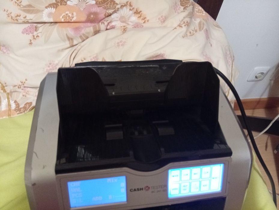 Contadora de dinheiro profissional