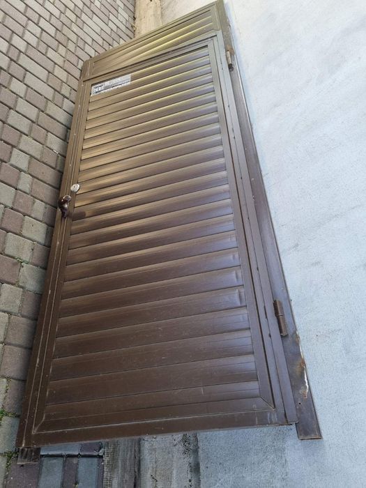 Продам ролетні ворота