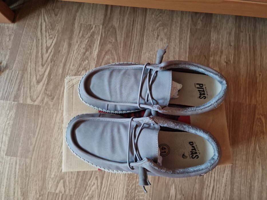 Sapatos Pita cinzentos