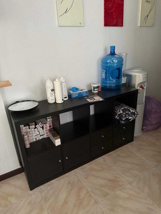 OPORTUNIDADE!!! Vendemos vários artigos de cabeleireiro,