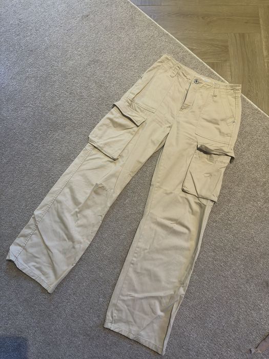 Штани карго Bershka Cargo Straight