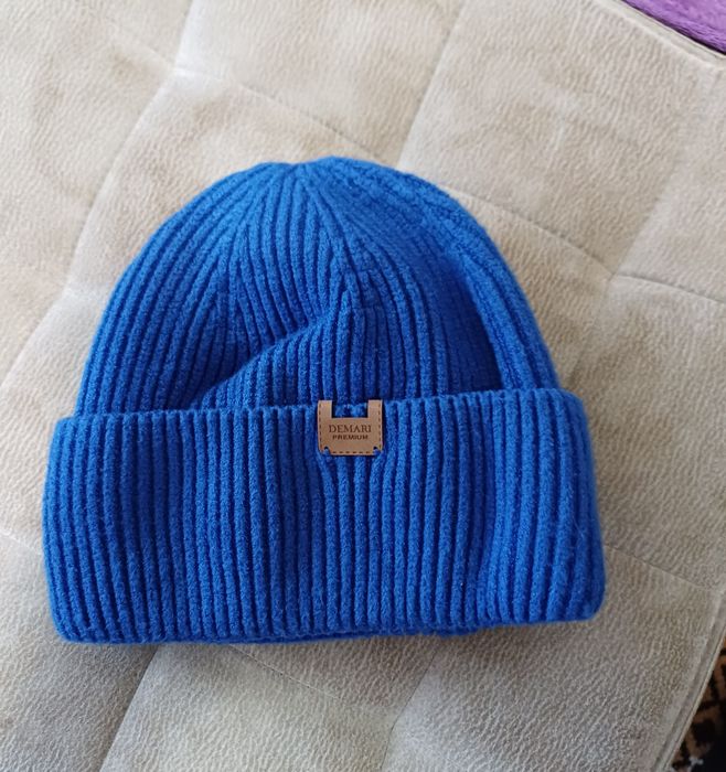 Шапка бини на худое лицо, новая