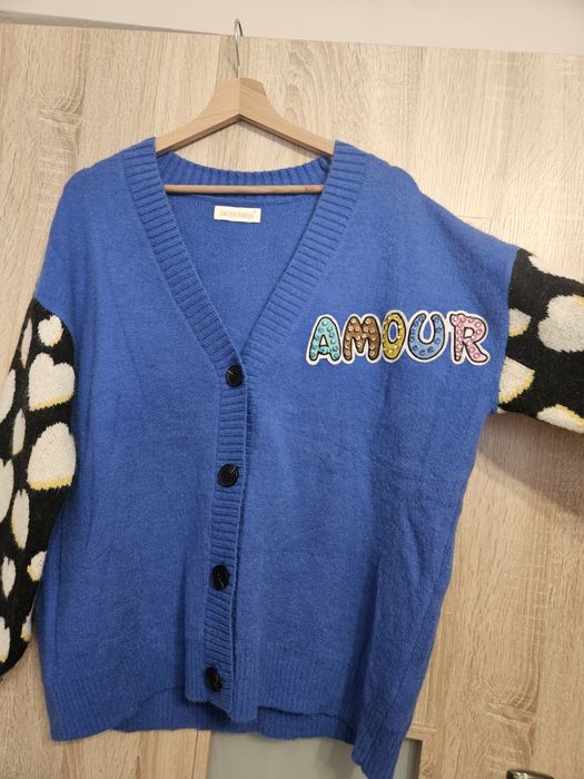 Sweter ciemno niebieski