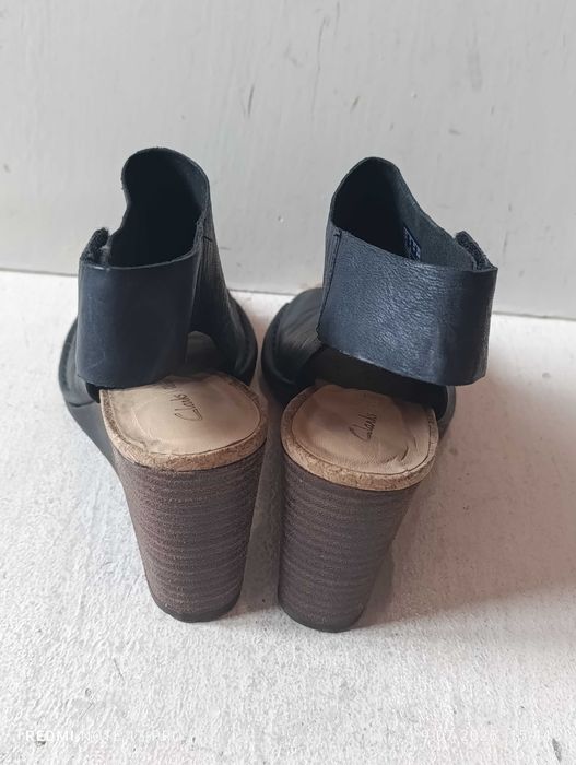 sandały skórzane Clarks