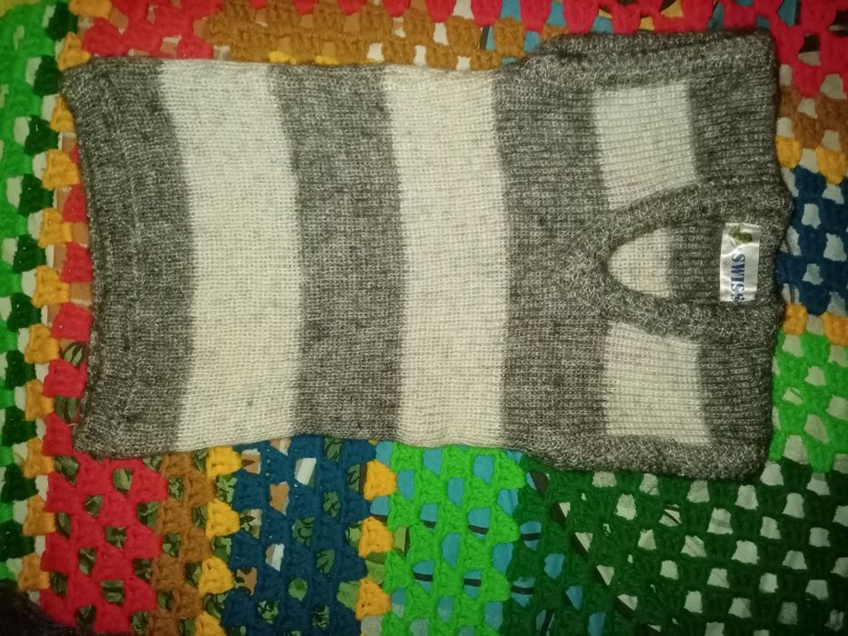 Дитячі в'язані рейтузи.