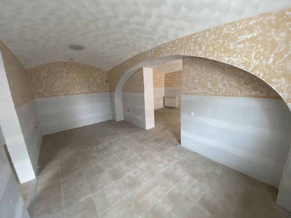 Продаж комерційного приміщення,в центрі.