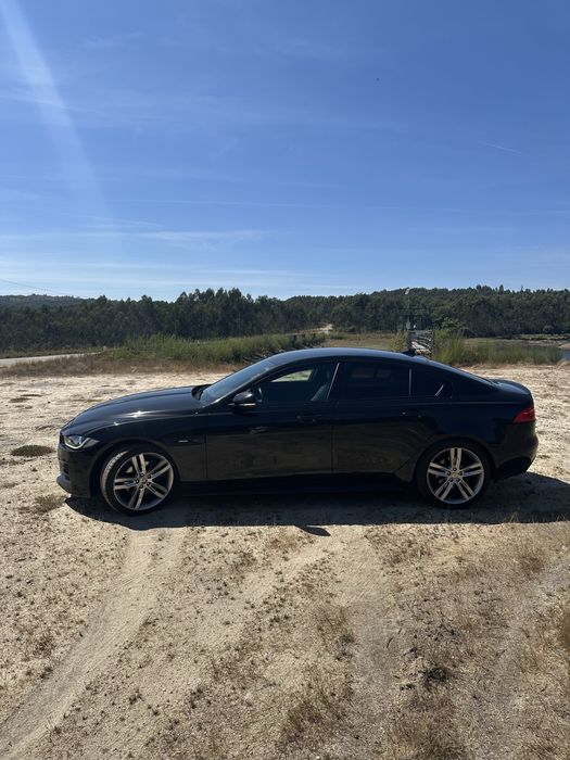 Jaguar XE 2.0 D R-Sport Line (180cv) - Preto...