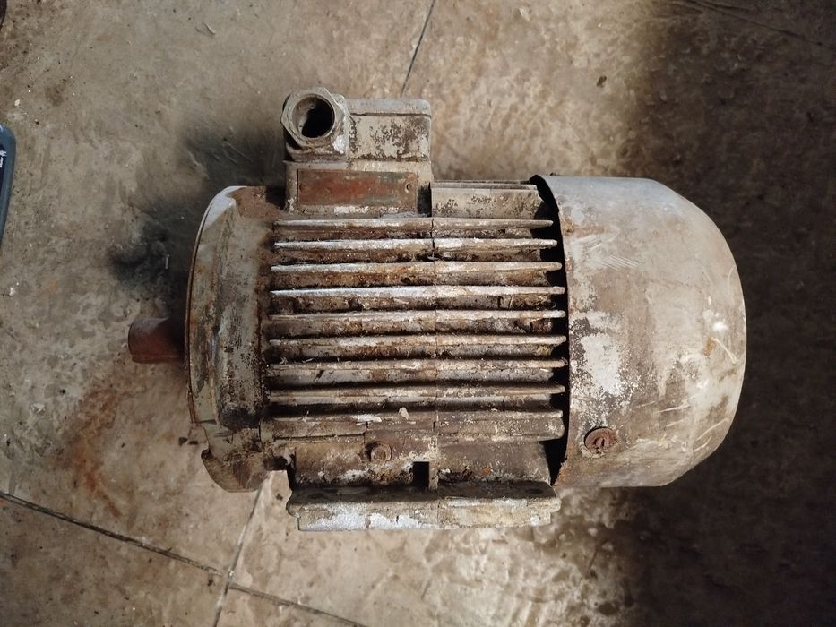 Продам эл. Моторы рабочие