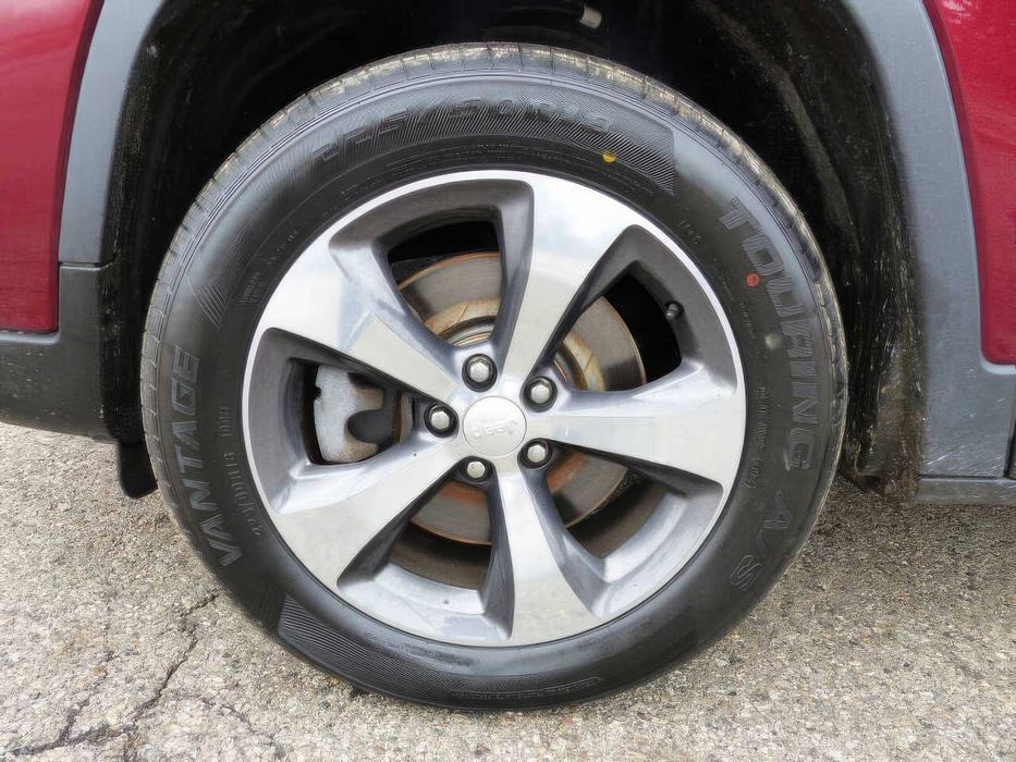 Jeep Cherokee Limited      2019