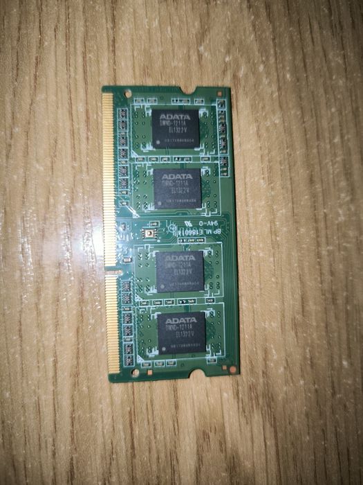 Оперативна пам'ять ddr3 4gb та 2 gb. б/у