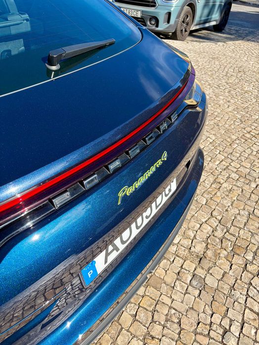 Porsche Panamera 4 E-Hybrid