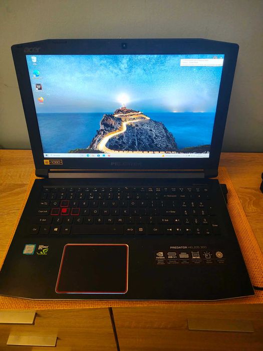 Acer Predator Helios 300 i7 8GB