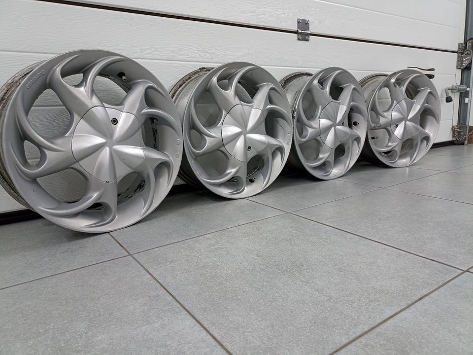 Тітани 14/100/4 є ще літні шини