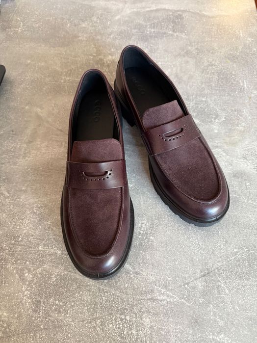 ECCO Metropole Vienna
Лофери жіночі, коричневі 40 розмір, шкіра