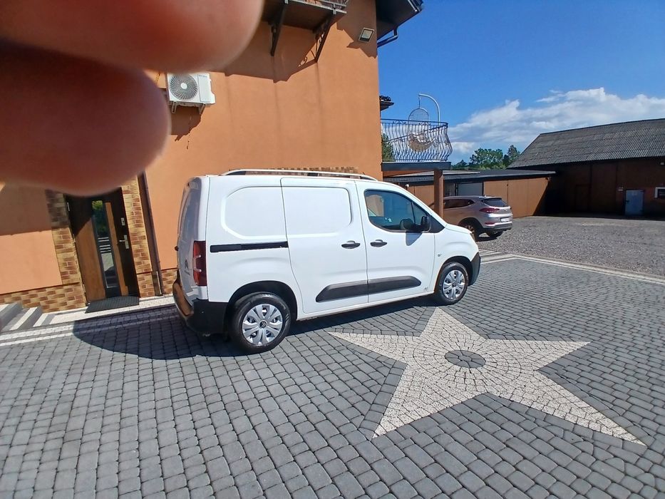 Citroen Berlingo salon PL rok 2021 1.5 BlueHDi Nowy rozrząd