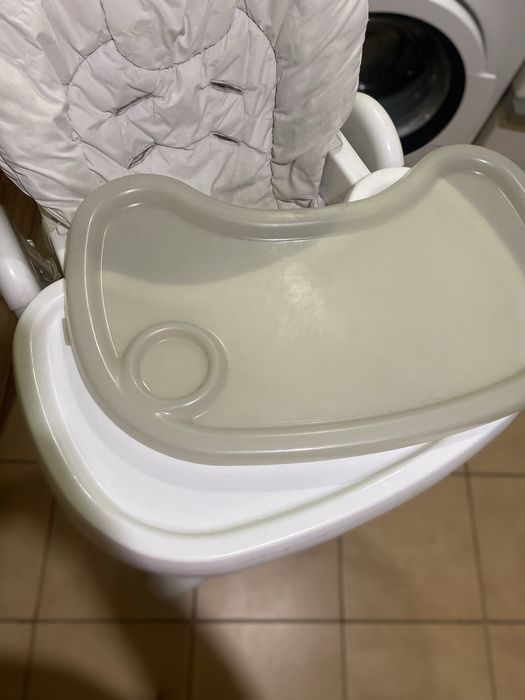 Стільчик для годування