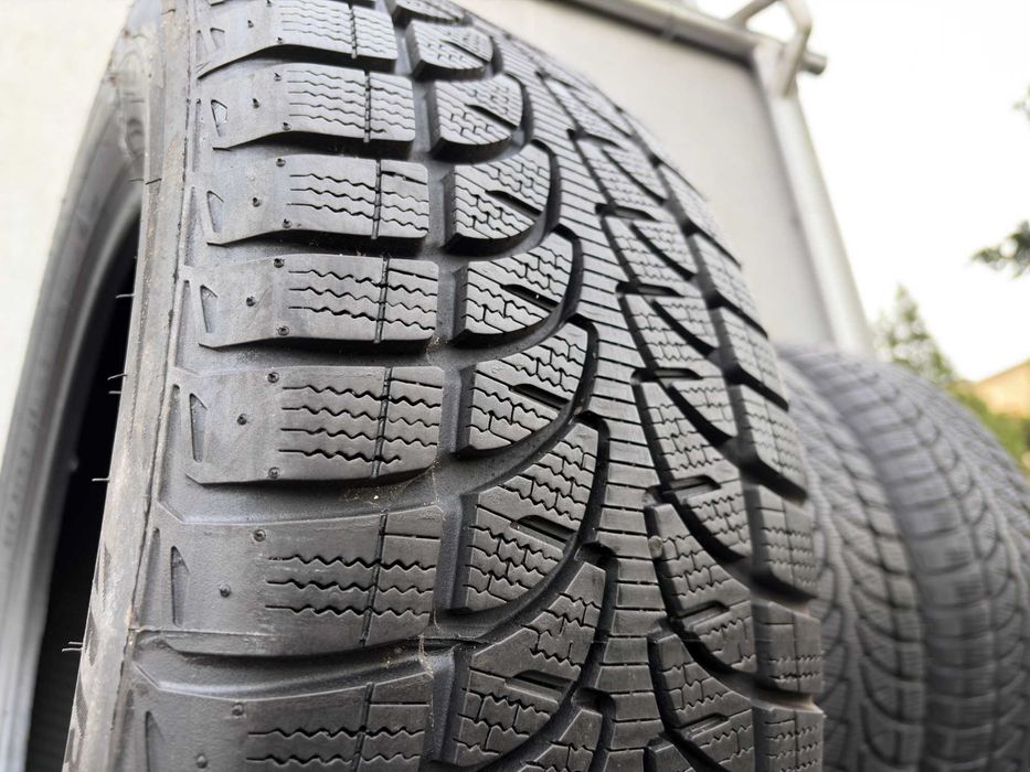 4szt zimowe 235/60R18 Bridgestone 7,6mm 2022r POLEASINGOWE! Z9003