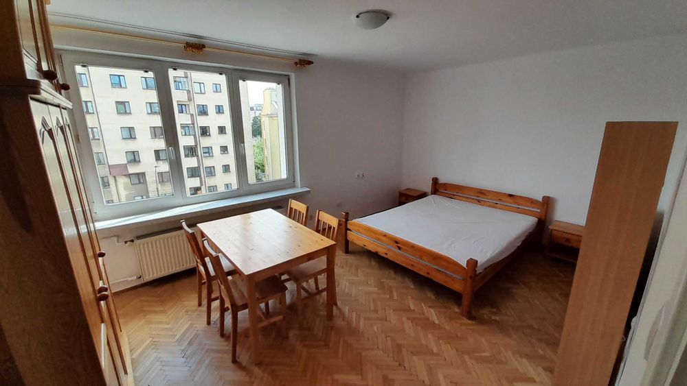 Wynajmę kawalerkę w bardzo dobrej lokalizacji – blisko centrum – 5 min piechotą do metra „Płocka” - Widok 4