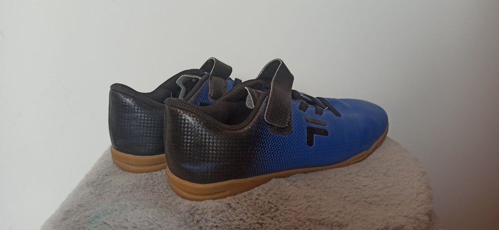 Buty sportowe Fila 39 do nogi piłki nożnej