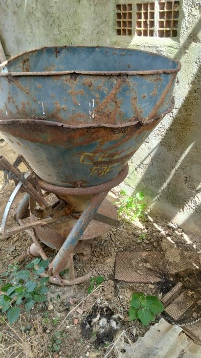 Espalhador / Adubo / Fertilizante