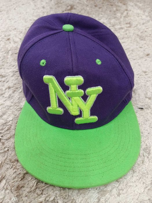 Бейсболки новые .