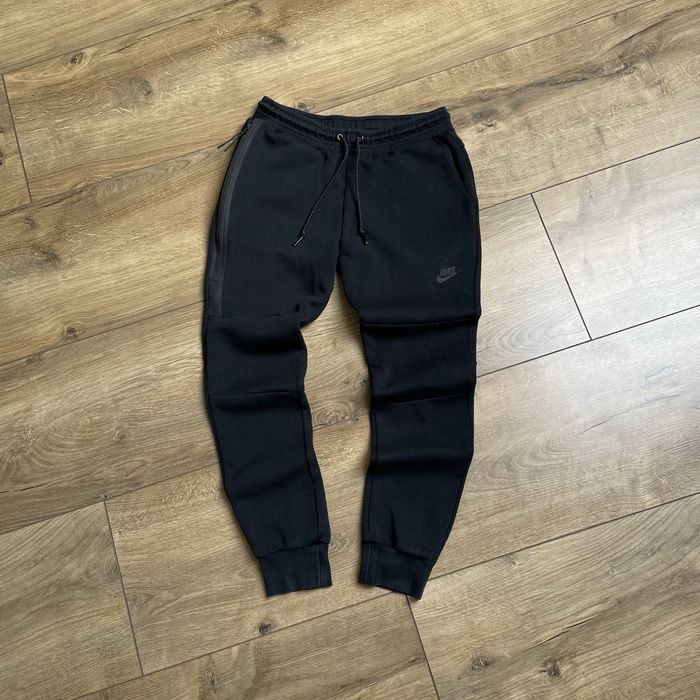 Спортивні штани Nike tech fleece