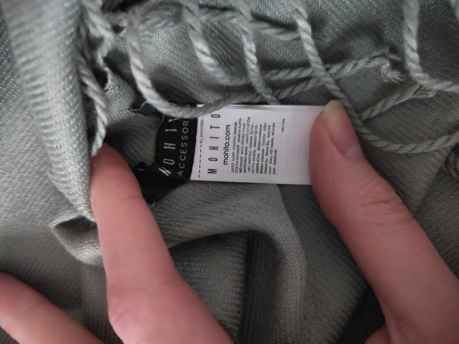 Oliwkowy szal / chusta Mohito