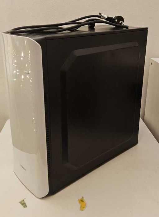 Sprzedam komputer, Głośniki, klawiaturę