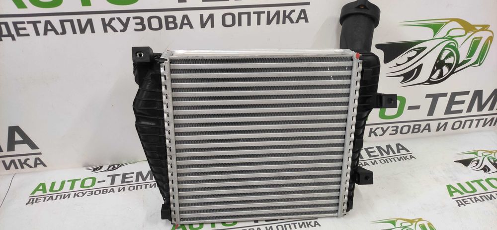 Интеркулер Audi Q7 VW Touareg интеркулер Кю7 Туарег 3.0 TDi